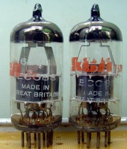 RCA ECC88  made in great britain 7-10-11.jpg