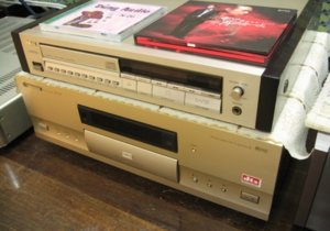 CD Akai M719 + pioneer S9.jpg