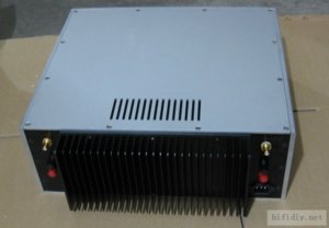 chac sic 1 tron 1.jpg
