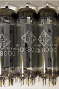 ed8000 Tele.JPG