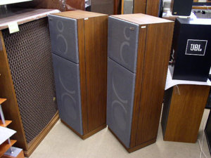 DITTON 662  - side.jpg